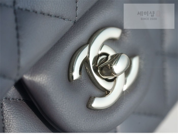C H A N E L 샤넬 23k 뉴미니 탑핸들 CC 클래식 플랩 그레이 Bag 16번 이미지