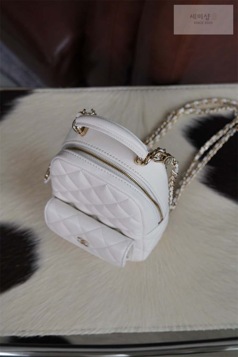 C H A N E L 샤넬 24C 탑 핸들 미니 백팩 화이트 화이트 Bag 9번 이미지