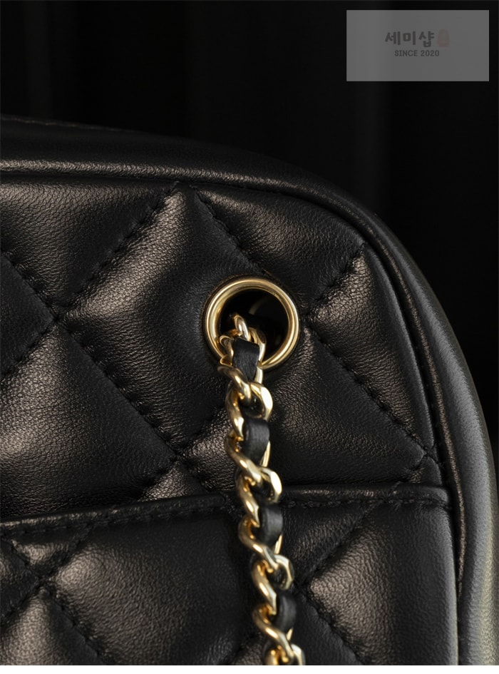 C H A N E L 샤넬 24K 골드메탈 카메라백 라지 블랙 Bag 13번 이미지