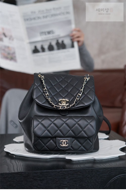 C H A N E L 샤넬 24P 듀마 백팩 라지 블랙 블랙 Bag 4번 이미지