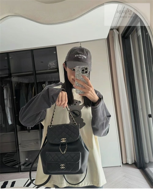 C H A N E L 샤넬 24P 듀마 백팩 라지 블랙 블랙 Bag 9번 이미지