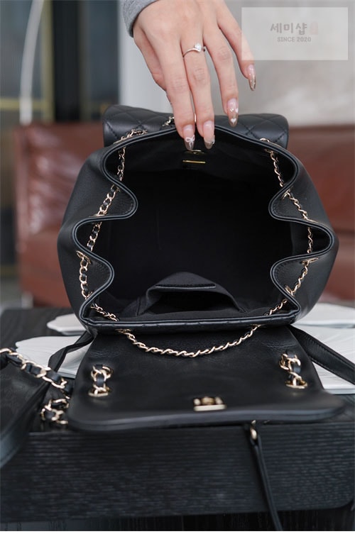 C H A N E L 샤넬 24P 듀마 백팩 라지 블랙 블랙 Bag 14번 이미지
