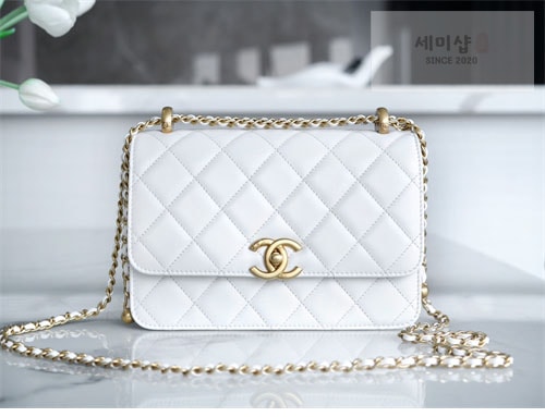 샤넬 샤넬 24c 𝐇𝐚𝐚𝐬 CF 플랩백 22cm 화이트 화이트 Bag 1번 이미지