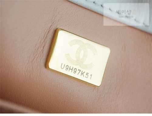 샤넬 샤넬 24c 𝐇𝐚𝐚𝐬 CF 플랩백 22cm 화이트 화이트 Bag 20번 이미지