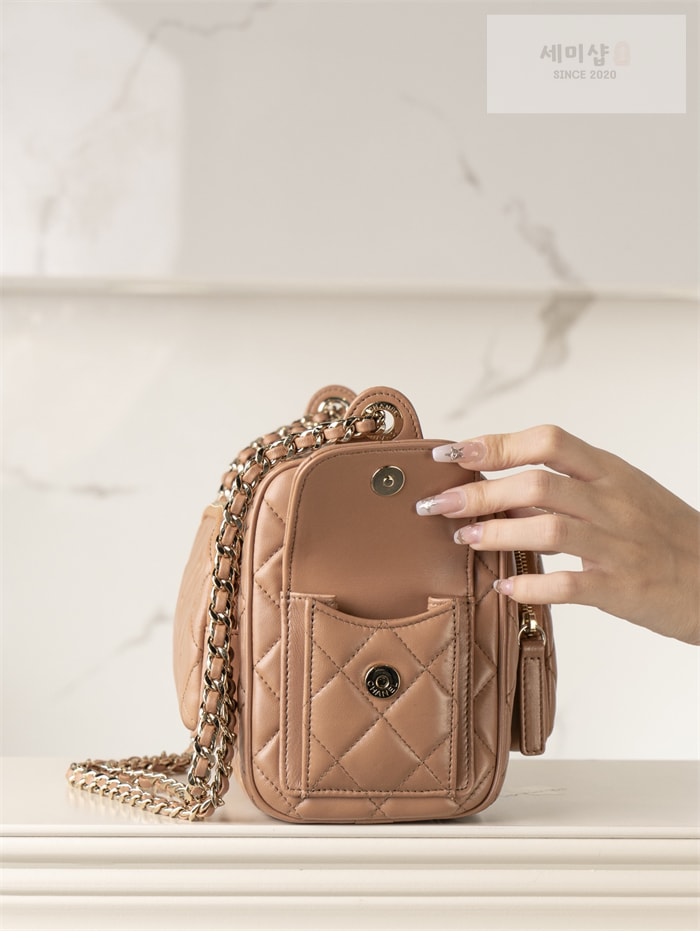 C H A N E L 샤넬 24k 샤이니 캬메라 라지 백 브라운골드 Bag 18번 이미지