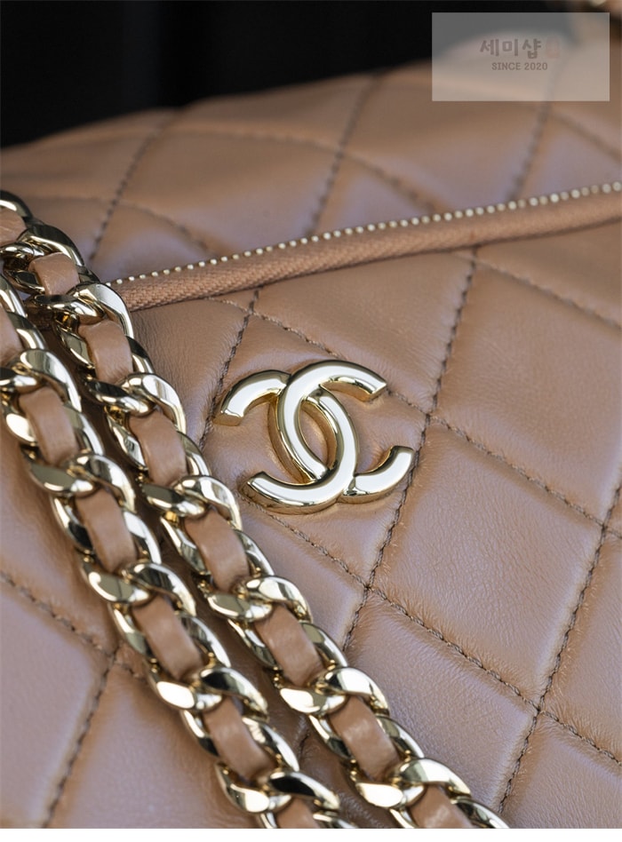 C H A N E L 샤넬 24k 샤이니 캬메라 라지 백 브라운골드 Bag 13번 이미지