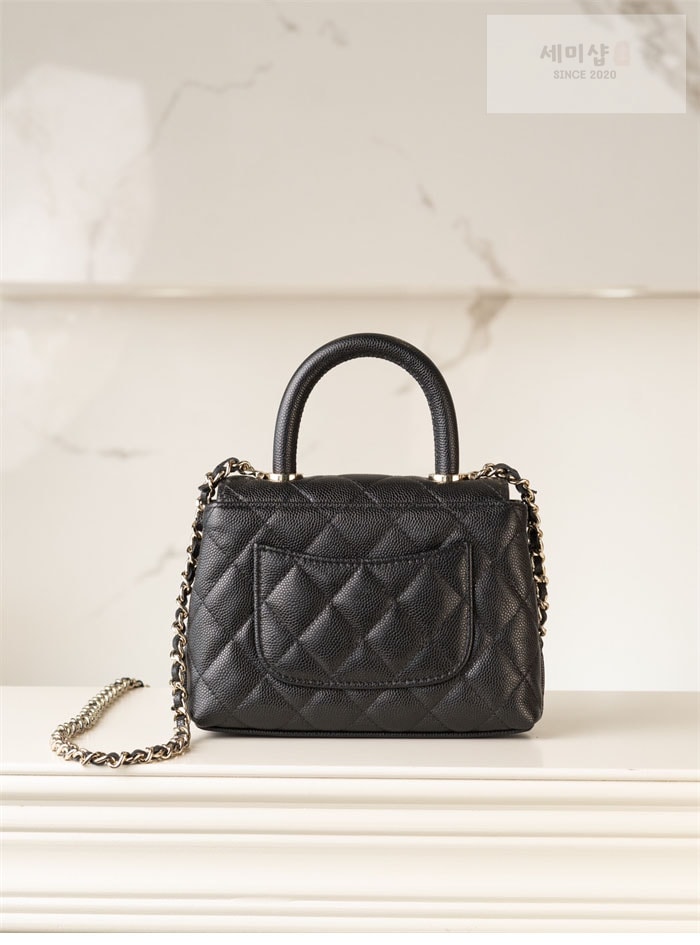 C H A N E L 샤넬 24k 코코 핸들 나노 미니백 HAAS 가죽 블랙 Bag 2번 이미지