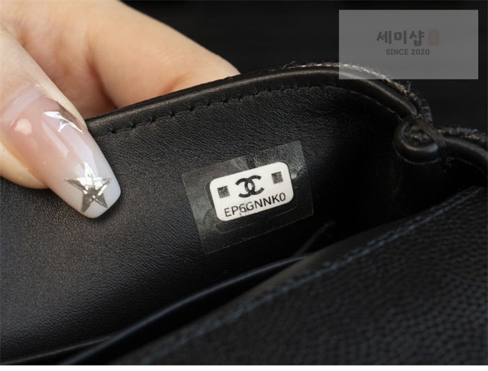 C H A N E L 샤넬 24k 코코 핸들 나노 미니백 HAAS 가죽 블랙 Bag 16번 이미지