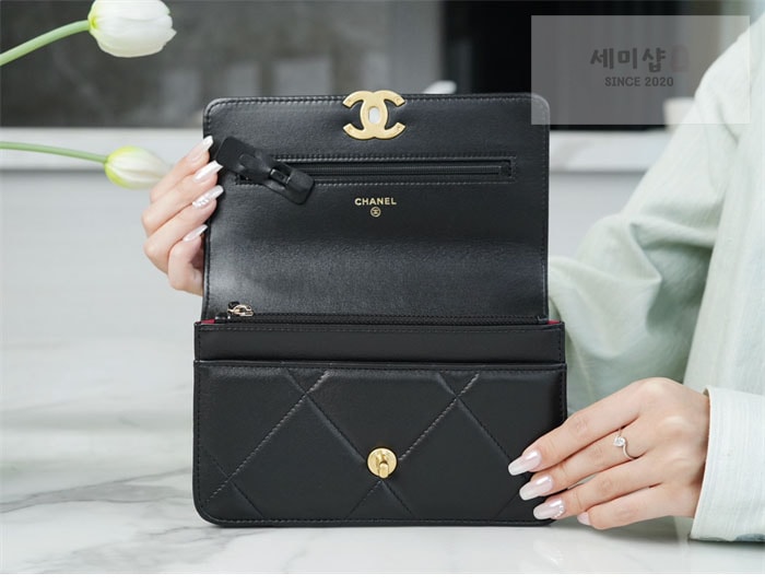 C H A N E L 샤넬 24p 19 WOC 블랙 골드 백 블랙 Bag 13번 이미지