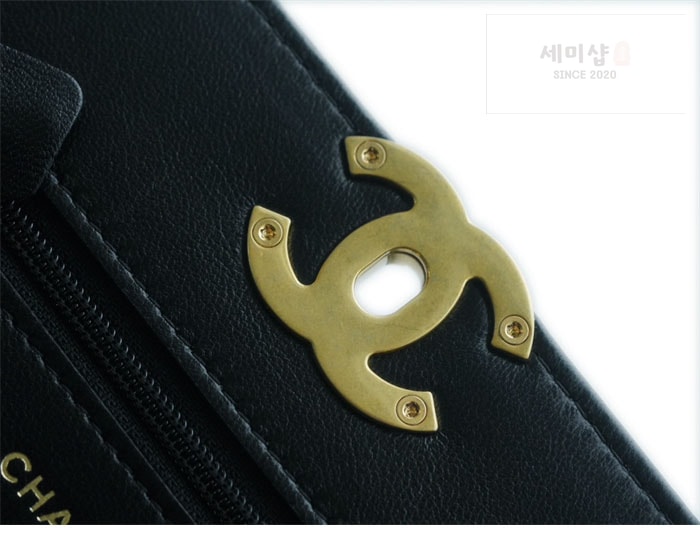 C H A N E L 샤넬 24p 19 WOC 블랙 골드 백 블랙 Bag 6번 이미지