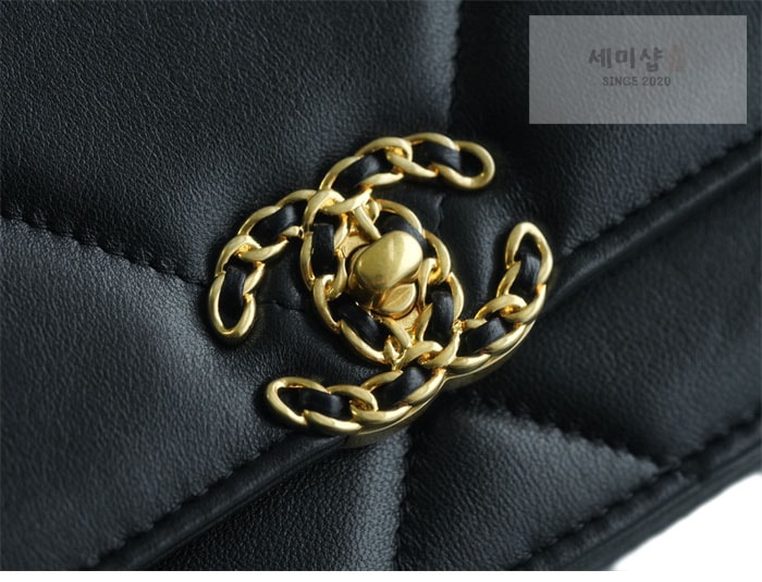 C H A N E L 샤넬 24p 19 WOC 블랙 골드 백 블랙 Bag 1번 이미지