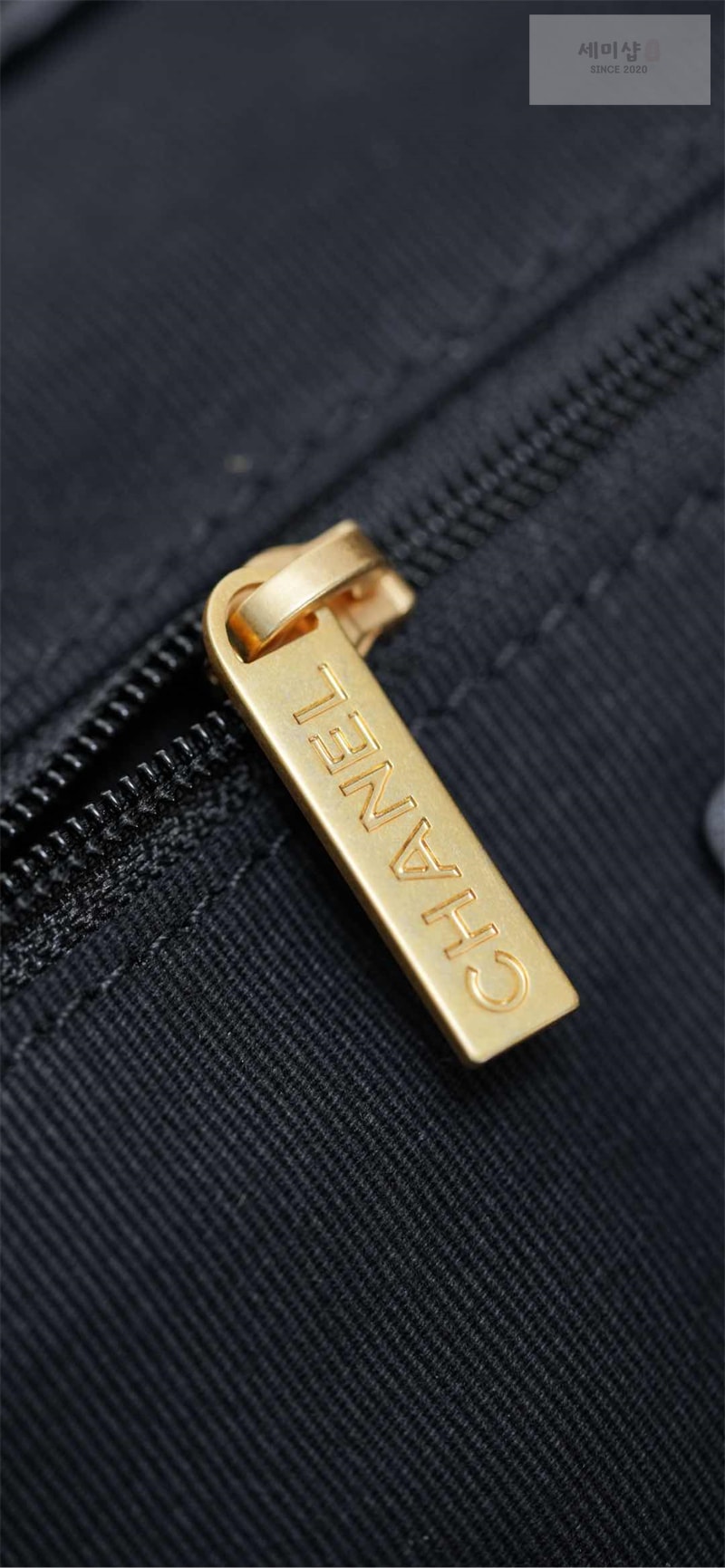 C H A N E L 샤넬 25A 라지 쇼핑백 스웨이드 골드 메탈 블랙 Bag 18번 이미지