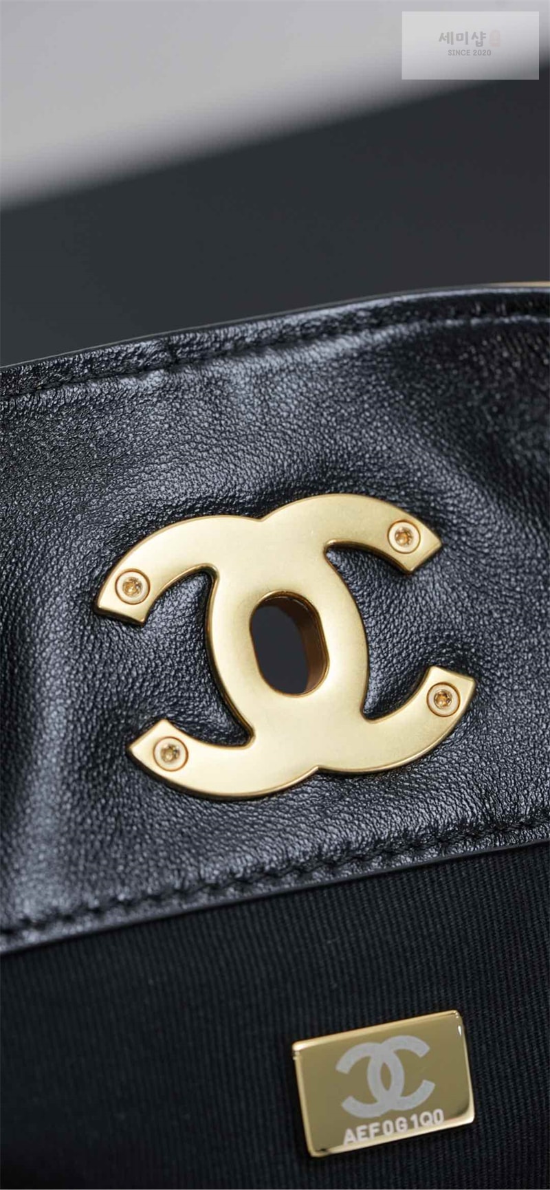 C H A N E L 샤넬 25A 라지 쇼핑백 스웨이드 골드 메탈 블랙 Bag 12번 이미지