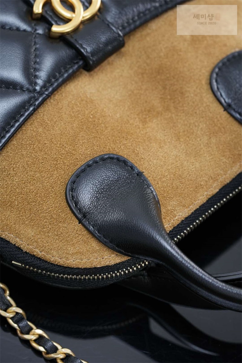 샤넬 샤넬 25A 스웨이드 카프스킨 체인 미니백 블랙 Bag 15번 이미지