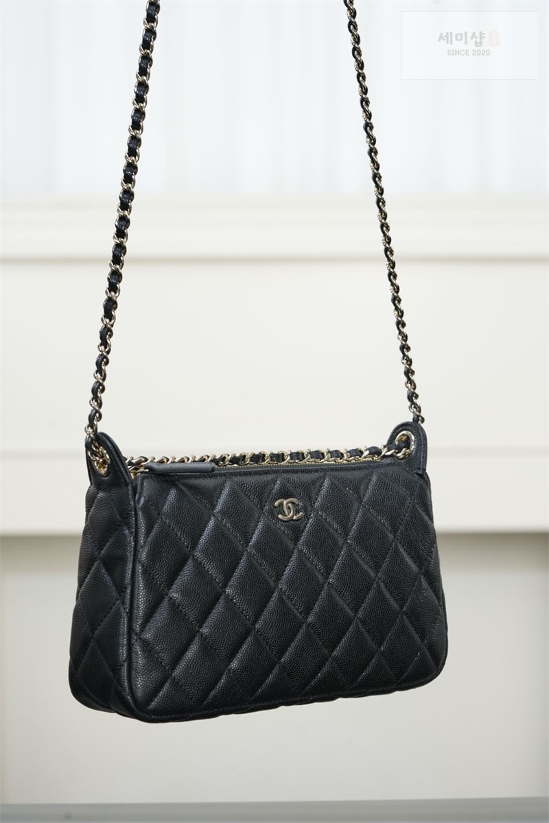 C H A N E L 샤넬 25A 캐비어 미니 체인 숄더백 블랙 Bag 6번 이미지
