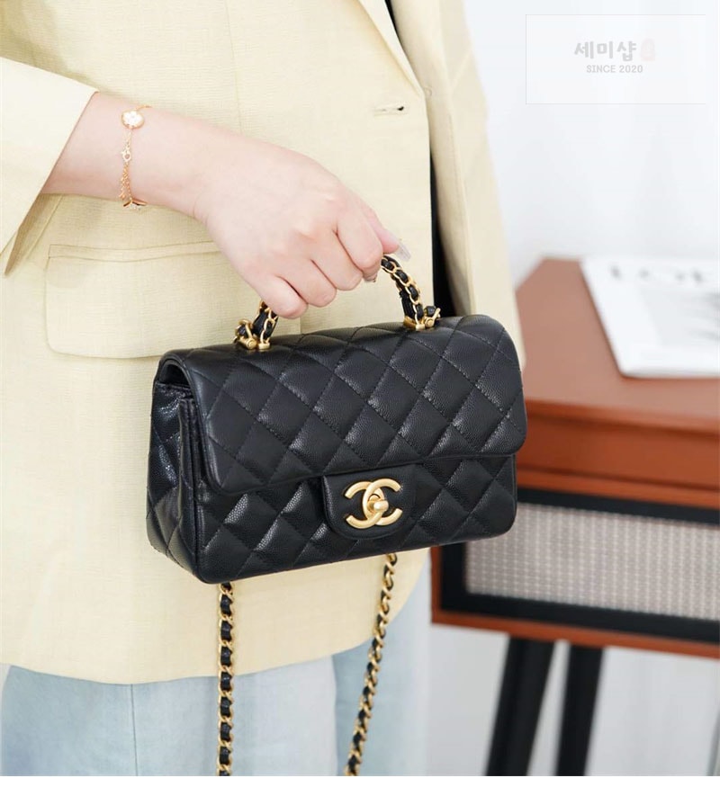 C H A N E L 샤넬 25B 클래식 뉴미니 탑핸들 플랩백 블랙 Bag 1번 이미지