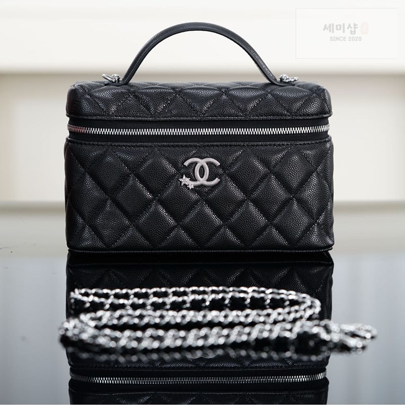 C H A N E L 샤넬 25B 클래식 탑핸들 포쉐트 베니티백 블랙 블랙 Bag 5번 이미지
