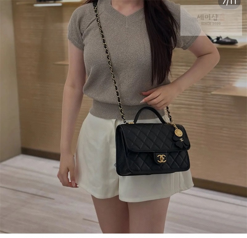 C H A N E L 샤넬 25B 탑핸들 클래식 플랩백 클로버 블랙 Bag 5번 이미지