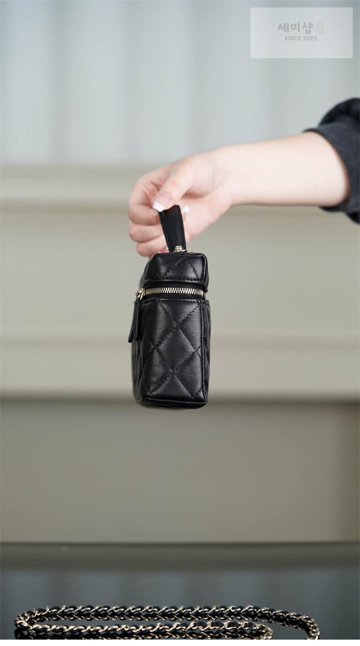 C H A N E L 샤넬 25C 베니티 캐비어 블랙 Bag 7번 이미지