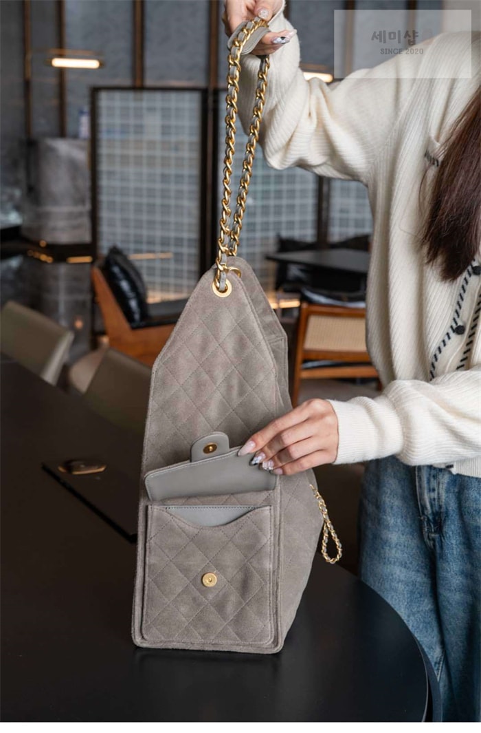 C H A N E L 샤넬 25C 스웨이드 호보 버킷백 라지 다크그레이 Bag 10번 이미지