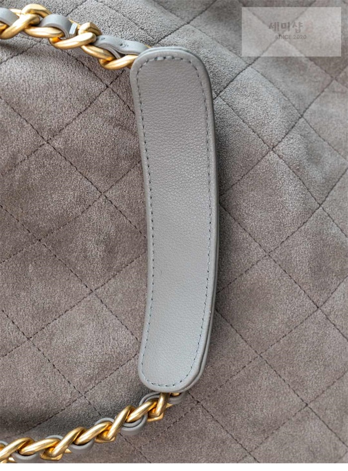 C H A N E L 샤넬 25C 스웨이드 호보 버킷백 라지 다크그레이 Bag 8번 이미지