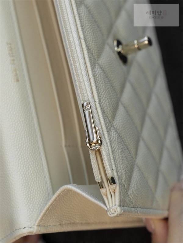 C H A N E L 샤넬 25C 탑 핸들 미니 백팩 화이트 Bag 5번 이미지