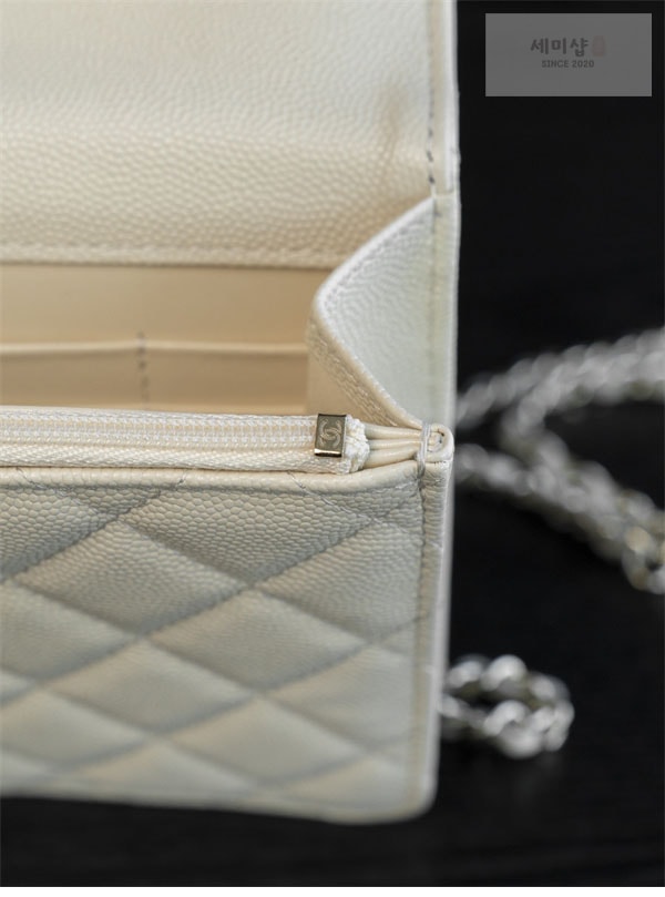 C H A N E L 샤넬 25C 탑 핸들 미니 백팩 화이트 Bag 19번 이미지
