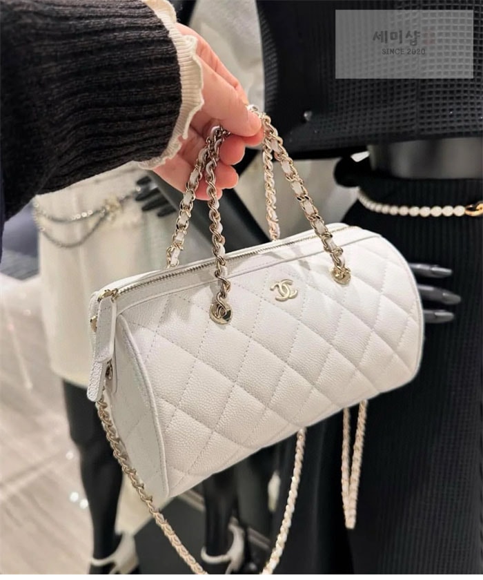 C H A N E L 샤넬 25P 체인 미니백 골드메탈 블랙 Bag 6번 이미지