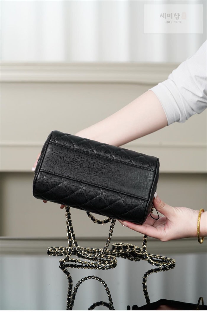 C H A N E L 샤넬 25P 체인 미니백 골드메탈 블랙 Bag 9번 이미지