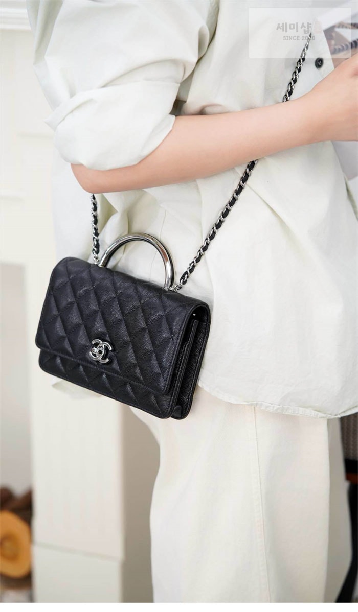 C H A N E L 샤넬 25P WOC 코코 핸들 플랩 백 블랙 Bag 6번 이미지
