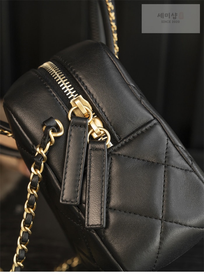 C H A N E L 샤넬 25c 골드 메탈 탑핸들 볼링백 블랙 Bag 18번 이미지