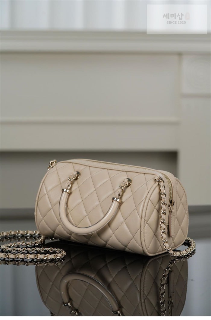 C H A N E L 샤넬 25c 체인 미니 볼링백 베이지 Bag 16번 이미지