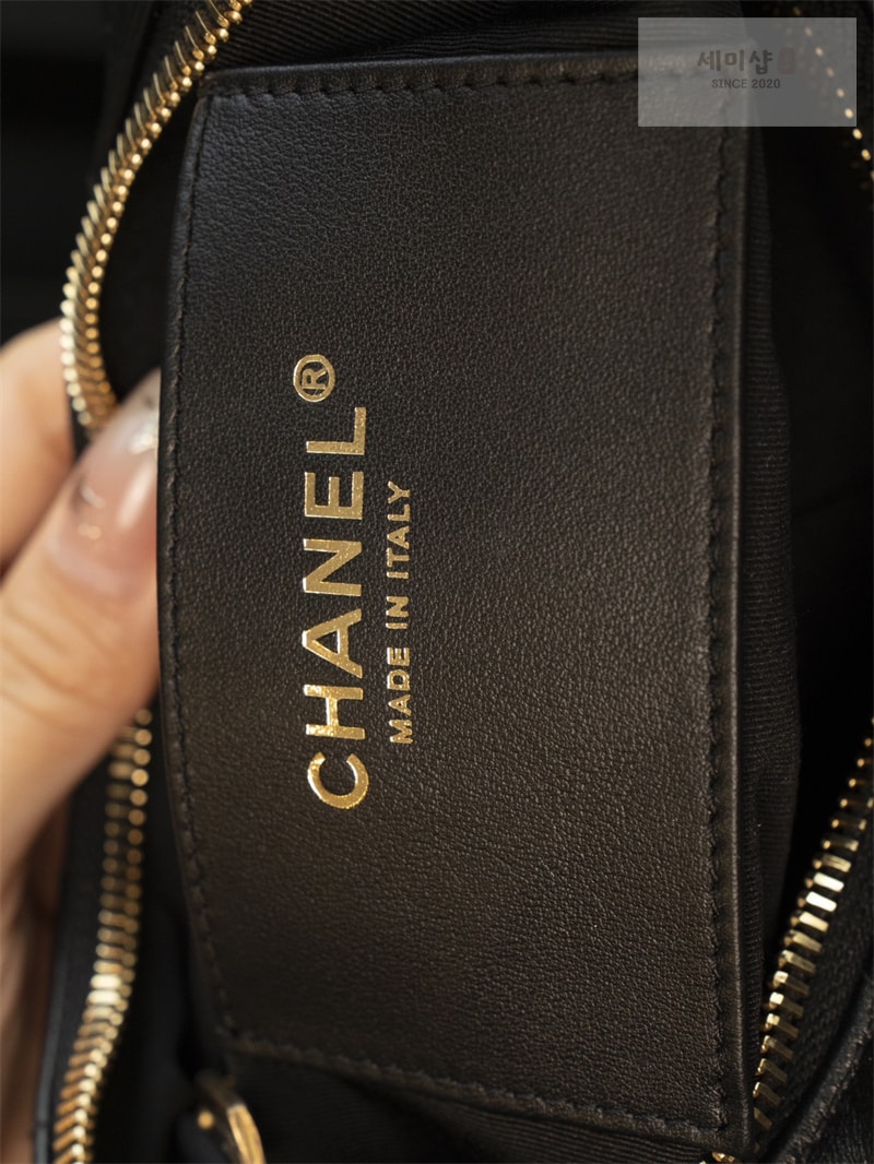 C H A N E L 샤넬 25c 크루즈 호보 백 스몰 골드메탈 블랙 블랙 Bag 11번 이미지