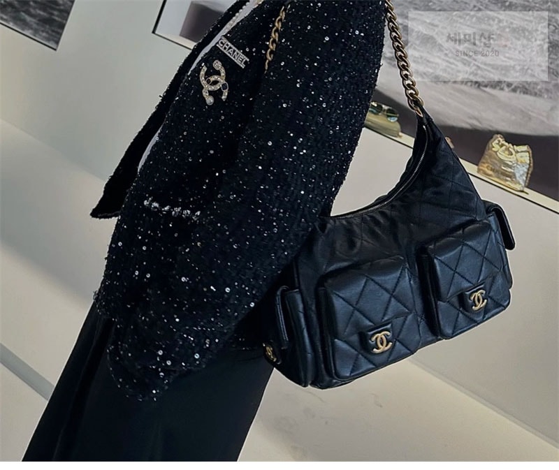 C H A N E L 샤넬 25c 크루즈 호보 백 맥시 골드메탈 블랙 블랙 Bag 12번 이미지
