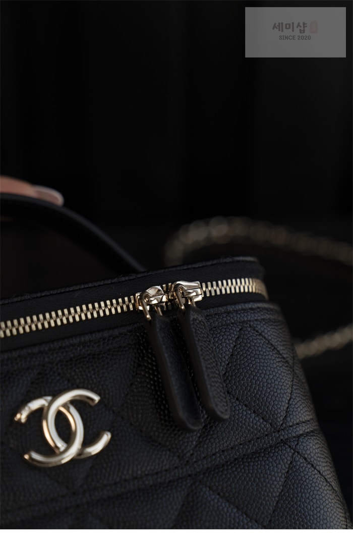 C H A N E L 샤넬 25c 탑핸들 베니티백 2 Color 블랙 Bag 4번 이미지