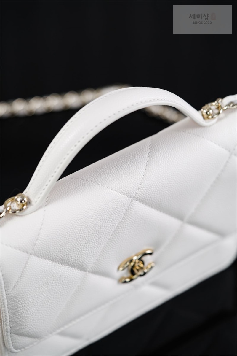 C H A N E L 샤넬 25k 탑 핸들 체인 백팩 화이트 Bag 12번 이미지