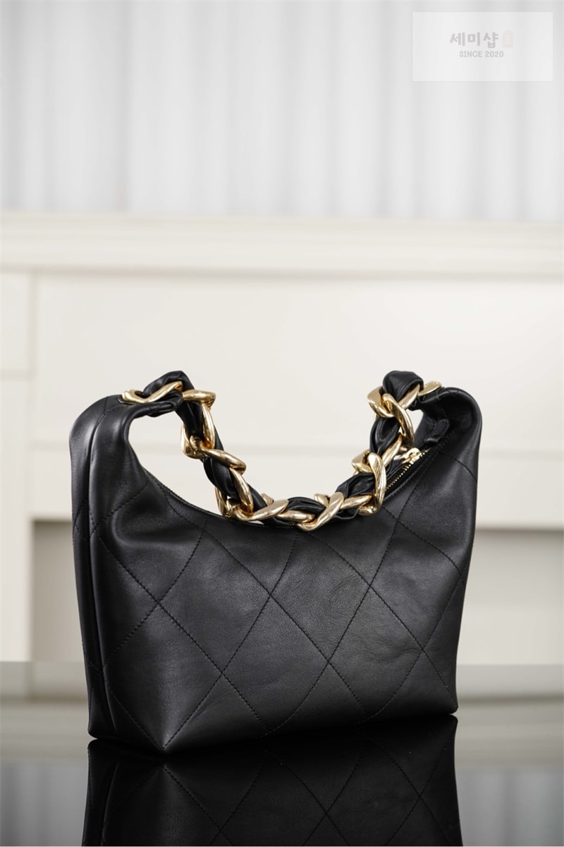 C H A N E L 샤넬 25k 호보백 블랙 골드 메탈 블랙 Bag 11번 이미지
