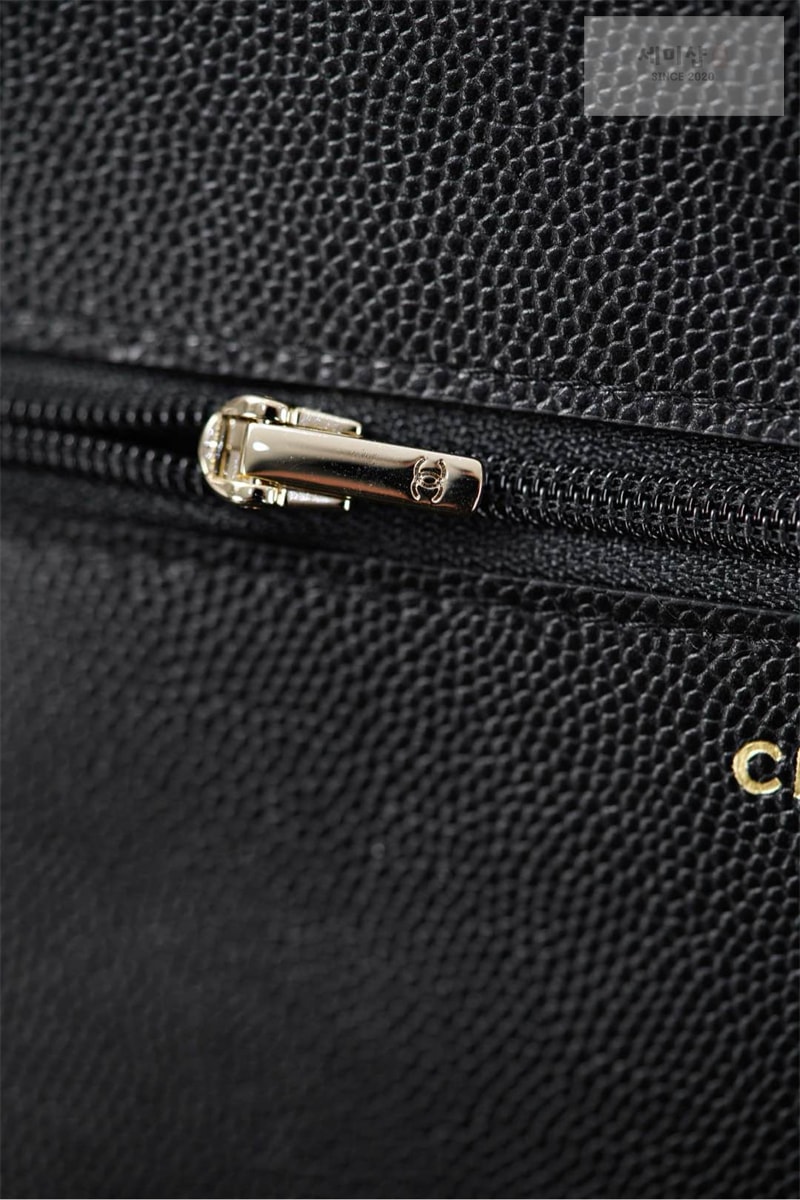 C H A N E L 샤넬 25k woc 윌렛 온 체인 백 블랙 Bag 17번 이미지