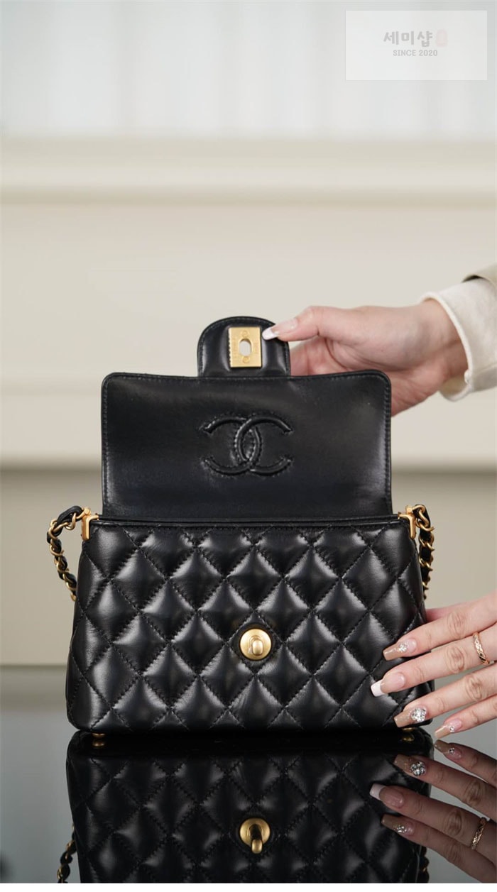 C H A N E L 샤넬 25p 탑핸들 골드 메탈 스몰 플랩 백 블랙 Bag 3번 이미지