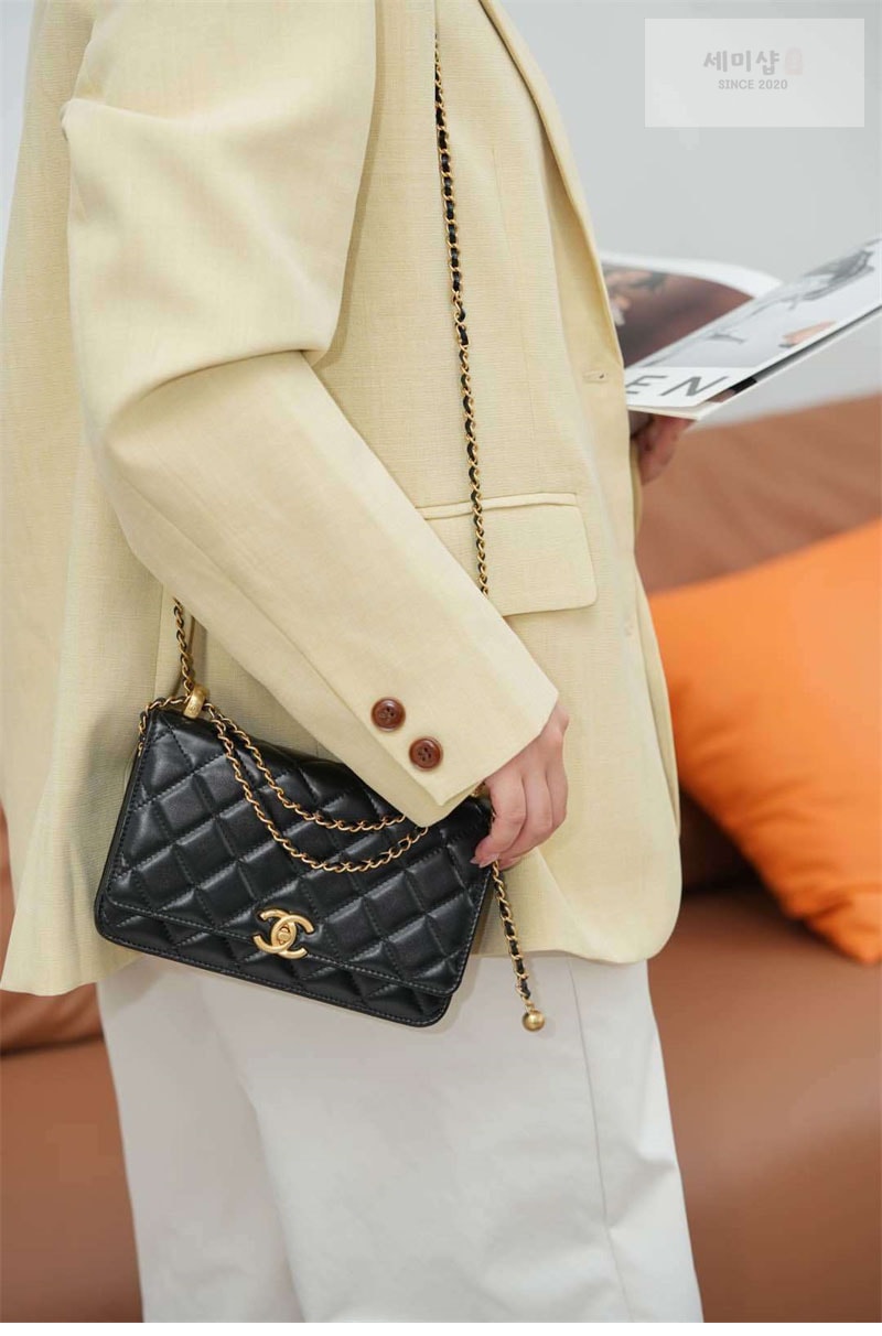 C H A N E L 샤넬 25s WOC 체인 지갑 블랙 골드 메탈 블랙 Bag 13번 이미지