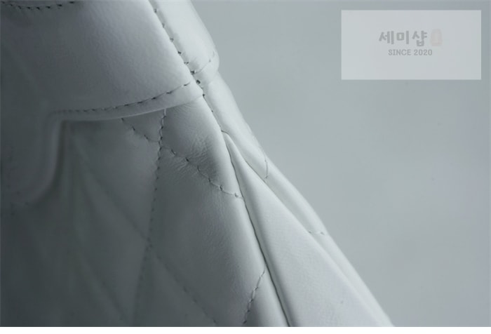 C H A N E L 샤넬 31 나노 숄더 핸드백 화이트 Bag 6번 이미지
