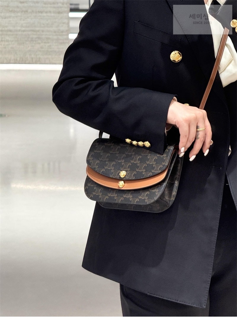C E L I N E 셀린느 듀오 스트랩 월렛 백 트리옹프 캔버스 10P672 Bag 3번 이미지
