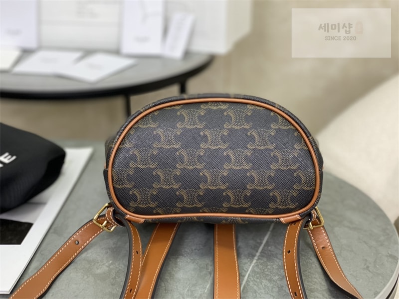 셀린느 셀린느 미니 폴코 백팩 트리옹프 캔버스 탄 197662 Bag 7번 이미지