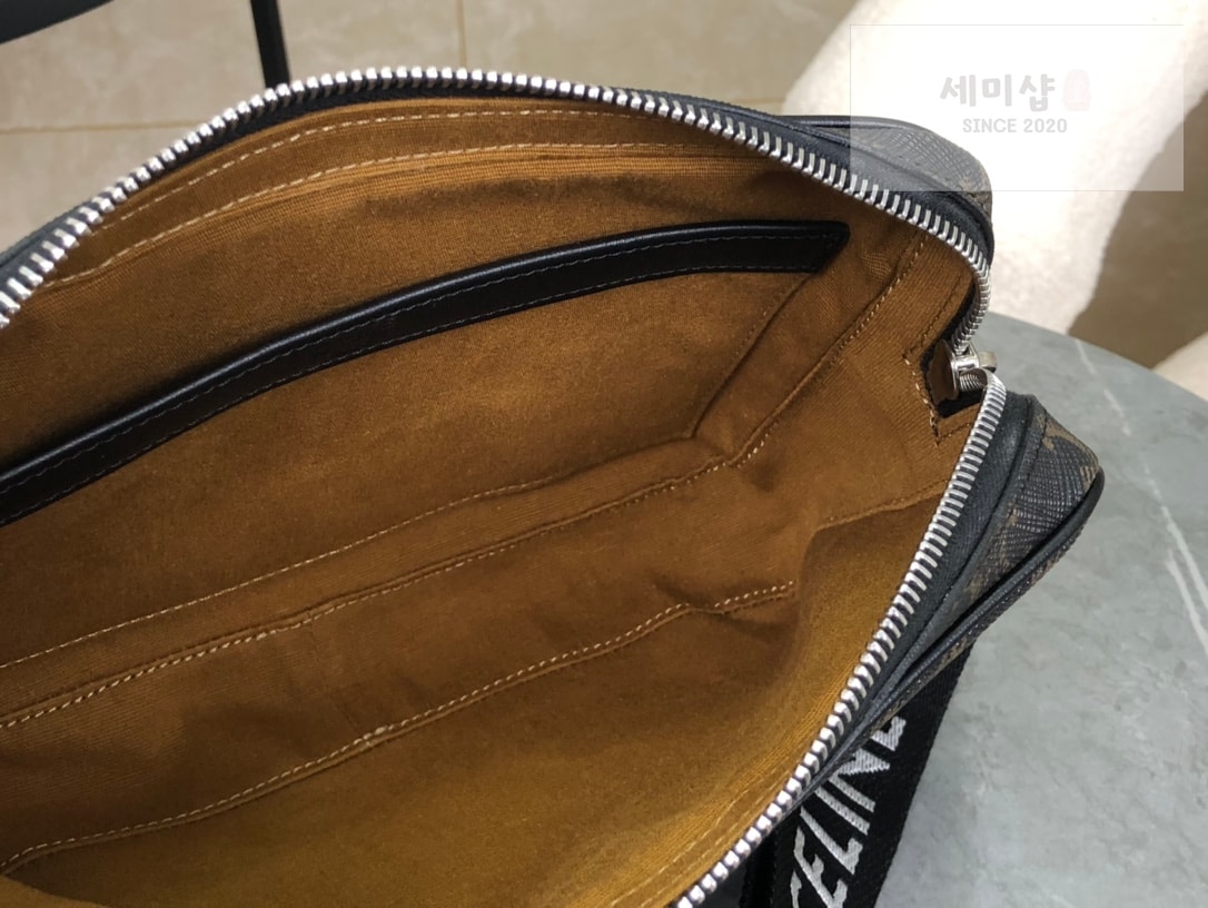 C E L I N E 셀린느 미디움 메신저백 트리오페 캔버스 Bag 8번 이미지