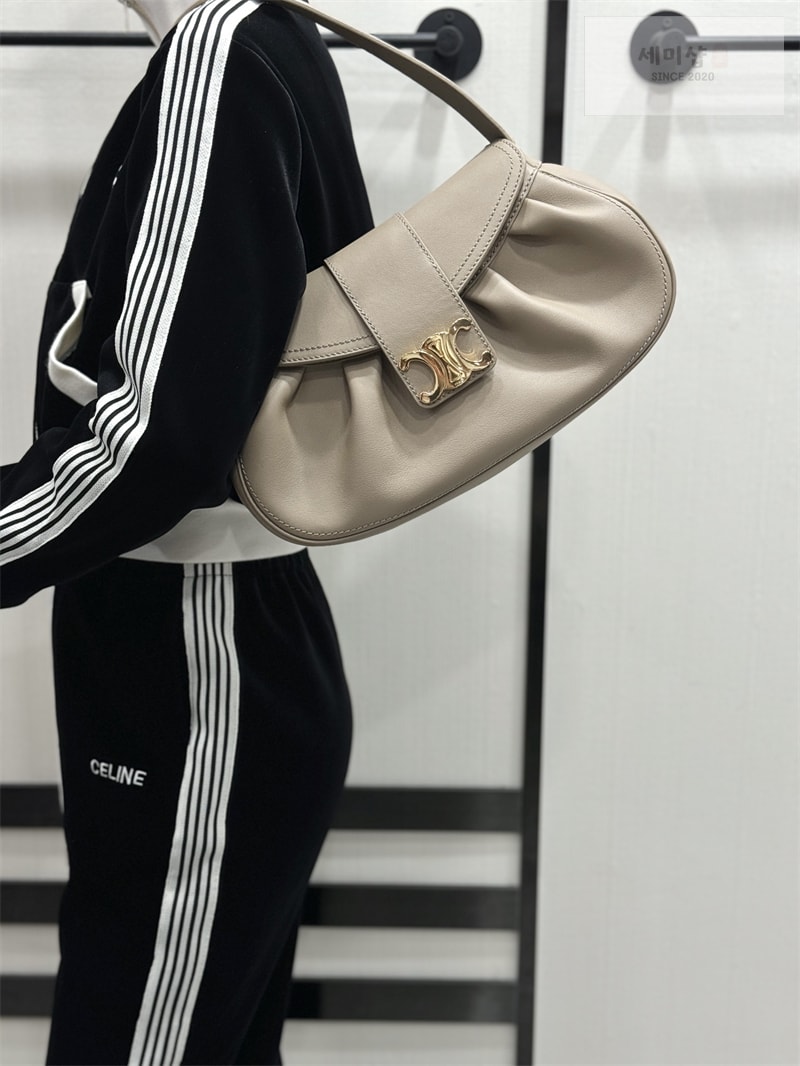 C E L I N E 셀린느 미디엄 폴리 숄더백 115633 브라운 Bag 8번 이미지