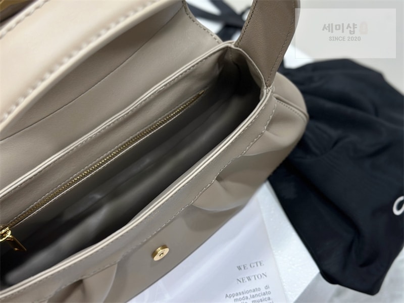C E L I N E 셀린느 미디엄 폴리 숄더백 115633 브라운 Bag 11번 이미지
