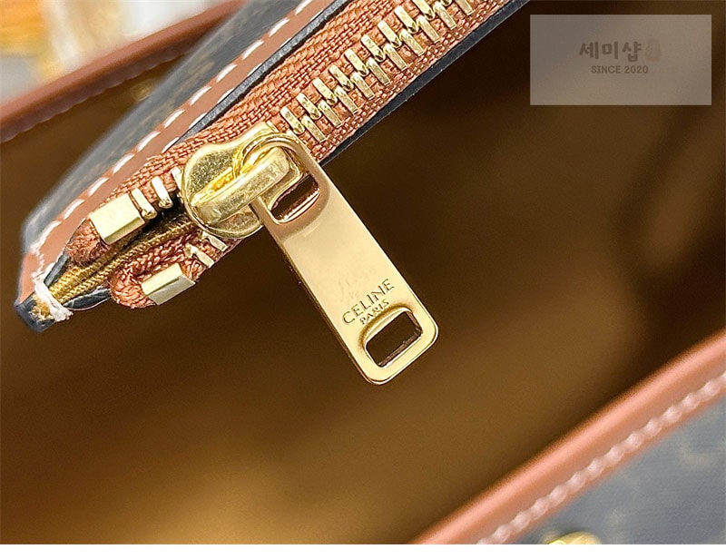 C E L I N E 셀린느 소프트 쇼퍼백 트리옹프 캔버스 탄 123912 Bag 10번 이미지