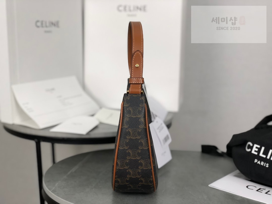 C E L I N E 셀린느 트래오페 캔버스 아바 트리오페 캔버스 Bag 2번 이미지