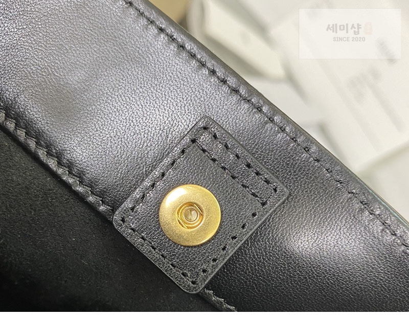 셀린느 셀린느 퀴르 트리옹프 버킷 숄더백 198243 블랙 Bag 6번 이미지