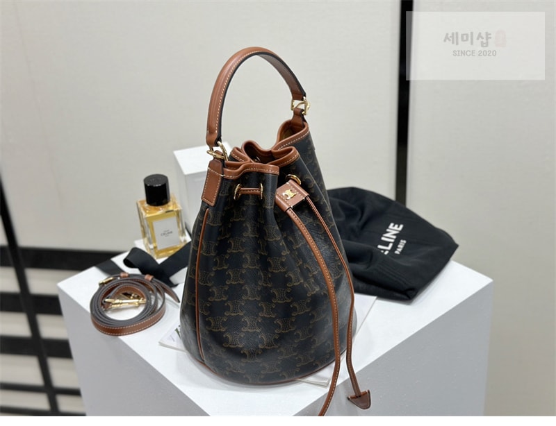 C E L I N E 셀린느 클라라 버킷백 트리옹프 캔버스 116882 Bag 17번 이미지